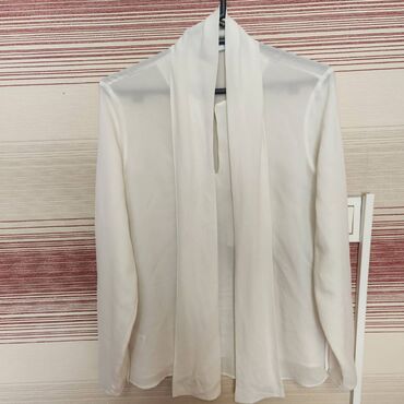 Köynək və bluzalar: Orijinal Hugo Boss ipək qadın koftası. S ölçü (36). Hugo Boss bluzka -da lalafo.az — 6 Köynək və bluzalar: Orijinal Hugo Boss ipək qadın koftası. S ölçü (36). Hugo Boss bluzka — 6