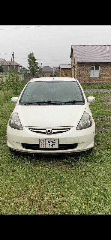 арзан автомат машина: Honda Fit: 2003 г., 1.3 л, Вариатор, Газ, Хетчбек