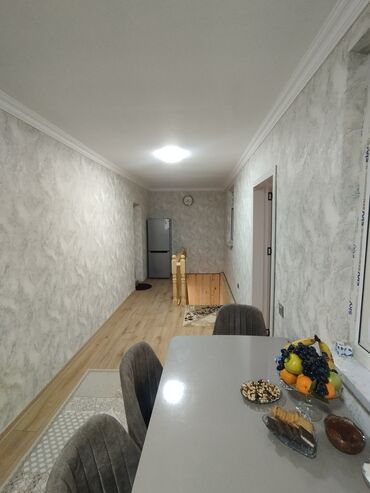 Həyət evləri və villaların satışı: Maştağa qəs. 7 otaqlı, 200 kv. m, Kredit yoxdur, Yeni təmirli — 25