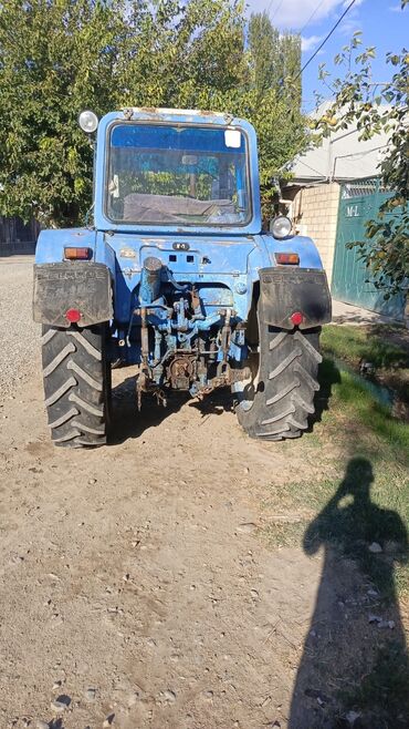 Traktorlar: Belarus MTZ 80 traktoru və pres baxlayan rotornu disqi dırmıq təzədi — 2