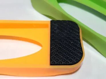 Ostali uređaji: Plastični držač za brusne kamene Služi za na njih stavljanje ravnih — 9