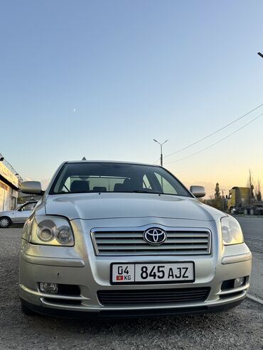 Toyota: Toyota Avensis: 2004 г., 2 л, Механика, Бензин, Седан