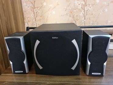 mini dinamik: Edifier X600 akustik sistemi Səs:190Hz - 20KHz Qoşulma: 3.5 mini