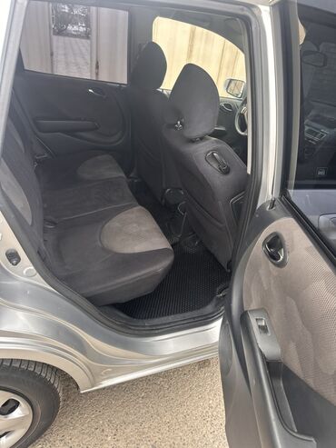 Honda: Honda Jazz: 2006 г., 1.4 л, Вариатор, Бензин, Хэтчбэк — 7