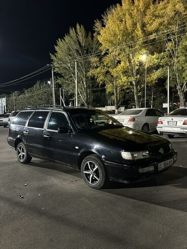 купить маленькую машину недорого: Volkswagen Passat: 1994 г., 2 л, Механика, Бензин, Универсал