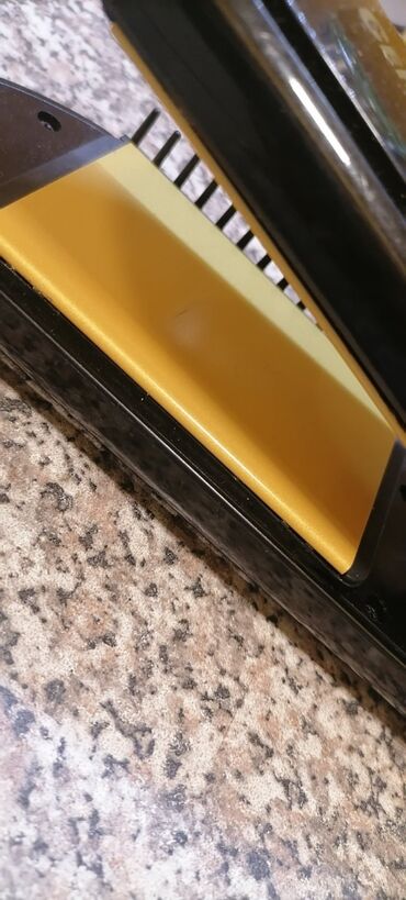 Pegle na paru: Pegla profi Francuskog proizvođača 200w. JILBERE Paris. Širokih ploča — 6