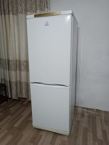 холодильник indesit: Холодильник Indesit, Б/у, Двухкамерный, De frost (капельный), 60 * 175 * 60