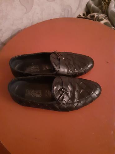 Gencede satilir deri Salvatore Ferragamo brendi toydan toya