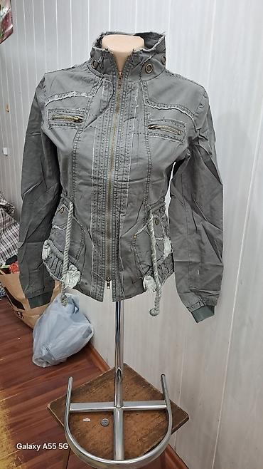 Трикотажные жилеты: Женская одежда — несколько моделей. все по 200с 1) Безрукавка/жилет с — 6