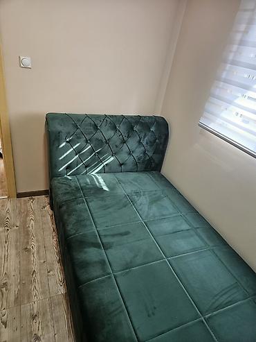 Kreveti: Tapacirani krevet MELYCHEST – dimenzije 200 × 160 cm - Moderan — 11