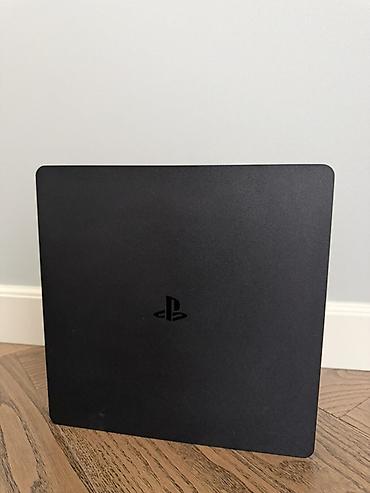 ps4 aliram: Satılır PlayStation 4 Slim 1TB. Konsol tam işlək vəziyyətdədir, heç — 3