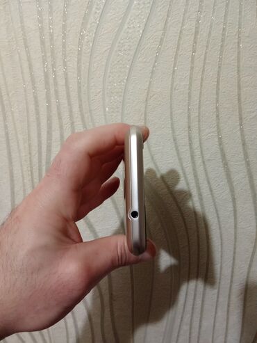 Samsung: Samsung Galaxy J1 2016, 8 GB, rəng - Qızılı, Sensor, İki sim kartlı -da lalafo.az — 6 Samsung: Samsung Galaxy J1 2016, 8 GB, rəng - Qızılı, Sensor, İki sim kartlı — 6