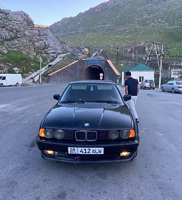 mers c class: BMW 5 series: 1991 г., 3 л, Механика, Бензин, Седан — 2