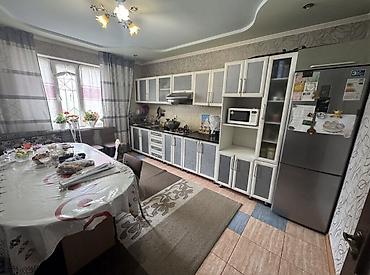 Долгосрочная аренда домов: 300 м², 7 комнат — 7