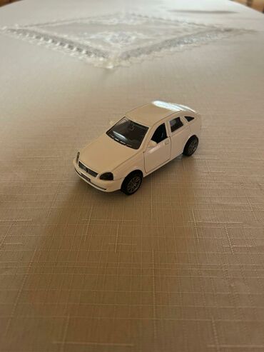Avtomobil modelləri: VAZ, 2015 il, 1:43, Dəmir, Pulsuz çatdırılma, Ödənişli çatdırılma