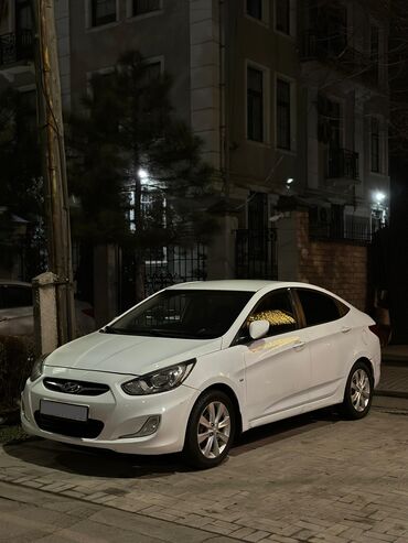 Hyundai: Hyundai Solaris: 2011 г., 1.6 л, Автомат, Бензин, Седан