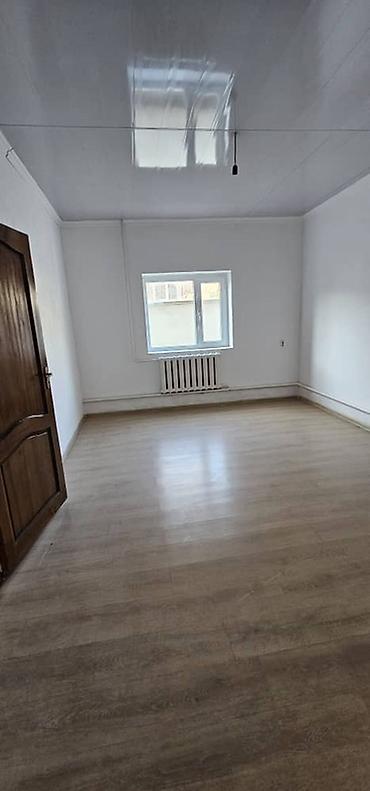 Продажа коттеджей и домов: 6 комнат и более, 410 м², 6 соток, Бишкек, Собственник — 22
