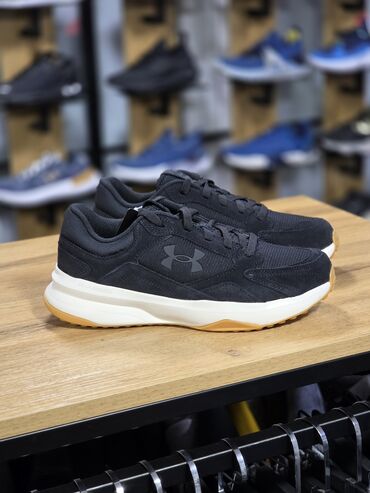 беговые красовки: Кроссовки Under Armour (модель с амортизацией Charged) - Назначение