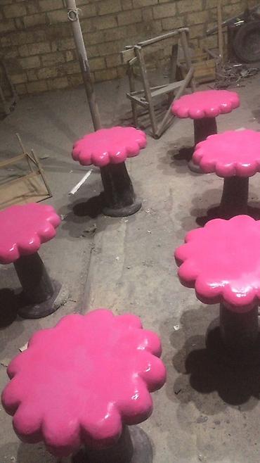 Bitkilər üçün dibçəklər: Məhsul: Dekorativ beton kompozit küplər və oturacaqlar - Ağ rəngli — 4