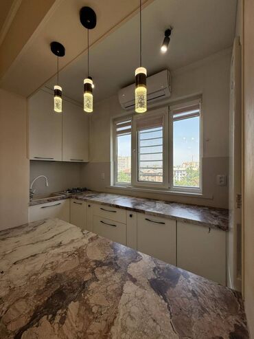 Продажа квартир: 2 комнаты, 35 м², 106 серия, 6 этаж, Евроремонт
