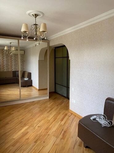 Uzunmüddətli kirayə mənzillər: 3 otaqlı mənzil kirayə verilir. Tibb Universitetindən 15 dəqiqə -da lalafo.az — 13 Uzunmüddətli kirayə mənzillər: 3 otaqlı mənzil kirayə verilir. Tibb Universitetindən 15 dəqiqə — 13