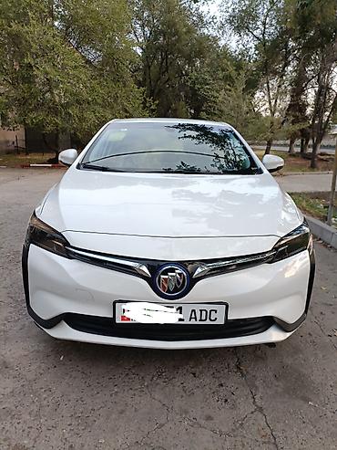 Buick: Buick : 2023 г., Электромобиль, Хэтчбэк — 5