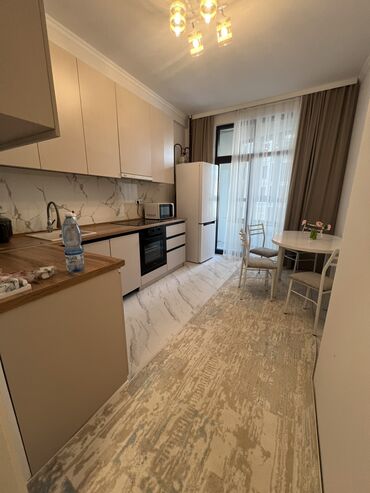 продаю 3х ком квартиру: 2 комнаты, 77 м², Элитка, 5 этаж, Евроремонт