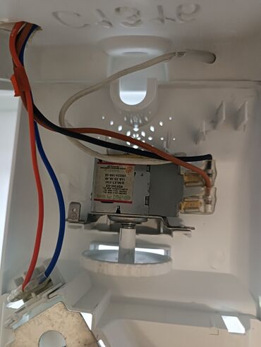 Ремонт холодильников, морозильников: Ваш холодильник бастует? Перестал морозить, как раньше? Издает звуки — 4