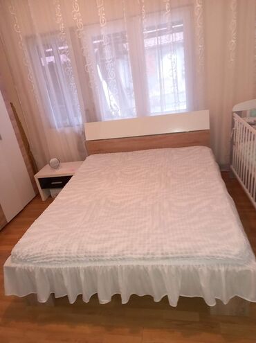Ostali kućni dekor: Prekrivači za francuski ležaj, uniberzalni, rastegljivi
Cena 2800 din — 9