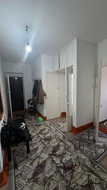 продаю квартиру гостиничного типа бишкек: 2 комнаты, 52 м², 105 серия, 5 этаж, Косметический ремонт