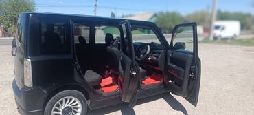 Toyota: Toyota bB: 2000 г., 1.5 л, Бензин