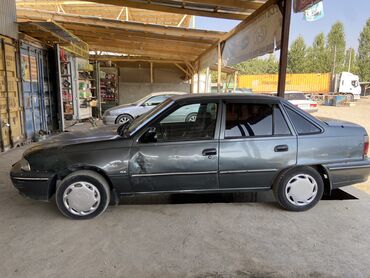 авто мазда 323: Деу Нехся год1997 1,5 очень экономичная авто. г. БАТКЕН 150000сом