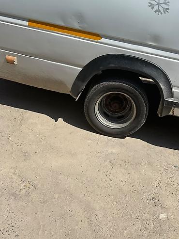 повторители: Грузовой фургон Mercedes-Benz Sprinter (длинная база, высокий крыша) — 4