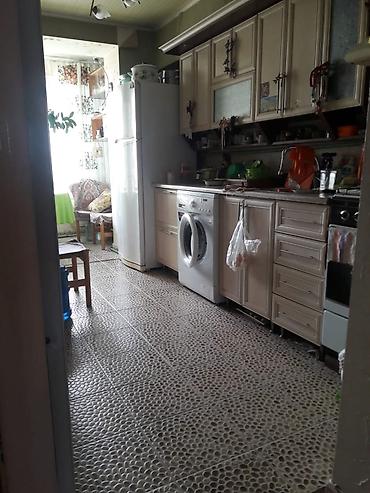 eksperimental binalar: Bakı, 3 otaqlı, Köhnə tikili, 75 kv. m — 4