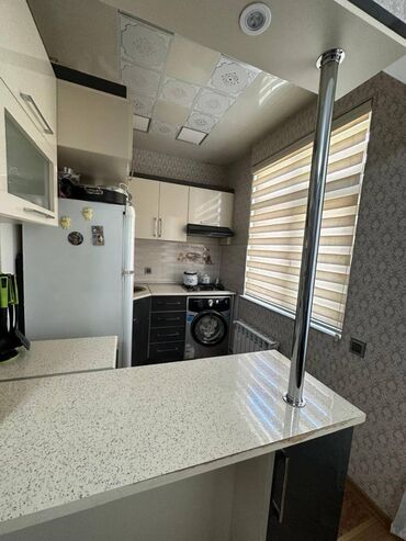 Uzunmüddətli kirayə mənzillər: 4-mikrorayonda Qızıltac Şadlıq sarayının yanında 5 mərtəbəli binanın -da lalafo.az — 6 Uzunmüddətli kirayə mənzillər: 4-mikrorayonda Qızıltac Şadlıq sarayının yanında 5 mərtəbəli binanın — 6