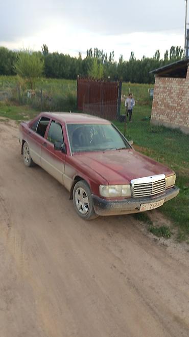 пежо 301: Mercedes-Benz 190: 1991 г., 2 л, Механика, Бензин, Седан — 1