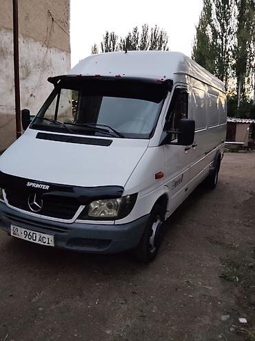 Коммерческий транспорт: 2003 год объём 2.7 хорошем состоянии Mercedes-Benz Sprinter (длинная — 4