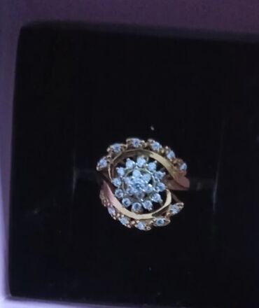 кольцо из камня: Продаю кольцо 585 пробы . Вес 2.91. Размер 16.5. Цена 12000 2 кольцо