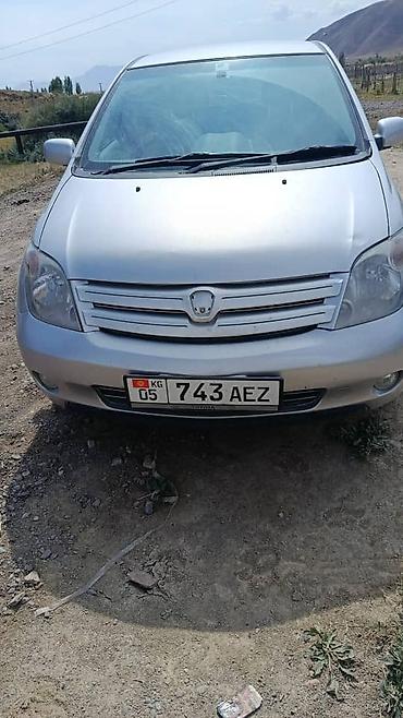 audi q4: Toyota Ist: 2003 г., 1.5 л, Автомат, Бензин, Хэтчбэк — 3