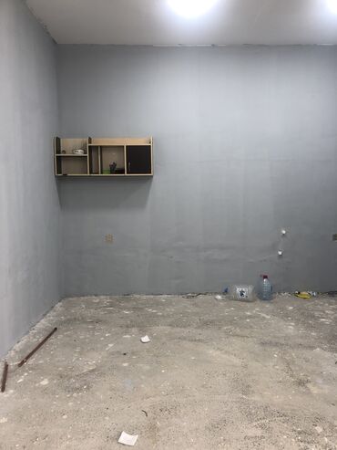 Anbar və emalatxanalar: Obyekt satilir idman zali kimi fealiyyet gosterib.her bir seraiti — 8
