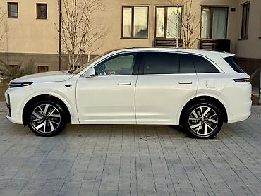 Lixiang: Lixiang L7: 2023 г., 1.5 л, Гибрид, Кроссовер — 7