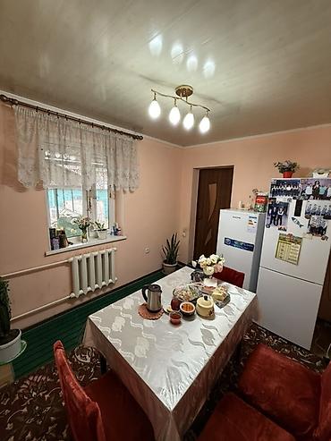 Продажа коттеджей и домов: Продаётся жилой дом с участком в ж/м Кок-Жар. • Двор с мощёными — 10