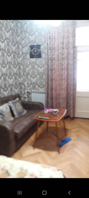 Uzunmüddətli kirayə mənzillər: Səbail rayonu,Azneft dairəsi yaxınlığında,6 nömrəli məktəbin — 9