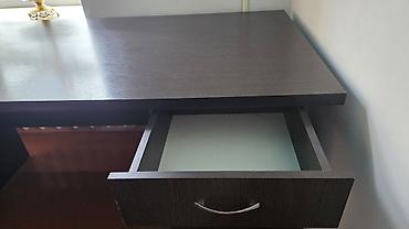 study table: Продаю 2 офисных стола; 1) длинна 155 ширина 80 высота 77 цена 7000 — 2
