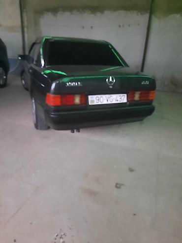 Mercedes-Benz: Mercedes-Benz 190 (W201): 2 л | Седан — 3