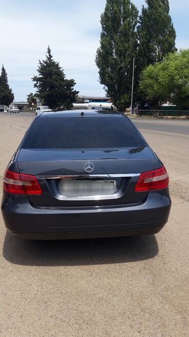 mercedes 220 dizel: Mercedes-Benz 220: 2.2 l | 2009 il Sedan