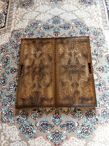 Nərdlər: Nərd Nerd Nərd Nerd Qoz ağacından hazırlanmış əl işi olan diplomat — 2