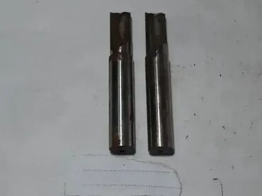 Ostali uređaji: Glodalo 9mm, 9,5mm, 9,6mm, 9,8mm Cena je po komadu Neka glodala su — 7