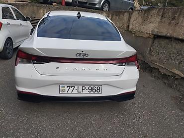 elantra bobin: Hyundai Elantra sedan - Korpus: ağ rəng, aqressiv xətli dizayn, arxa — 4