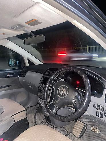 портер срочна: Toyota Ipsum: 2003 г., 2.4 л, Автомат, Минивэн — 1